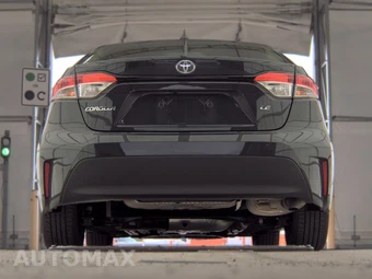 2026 Toyota Corolla LE Sedan - miniatura 7