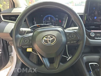 2026 Toyota Corolla LE Sedan - miniatura 10
