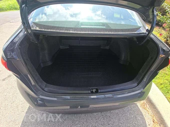 2026 Toyota Corolla LE Sedan - miniatura 11