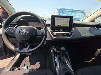 2026 Toyota Corolla LE Sedan - miniatura 7