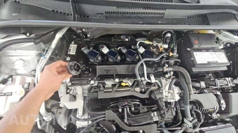 2026 Toyota Corolla LE Sedan - miniatura 18