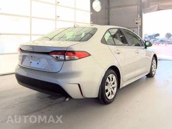 2026 Toyota Corolla LE Sedan - miniatura 4
