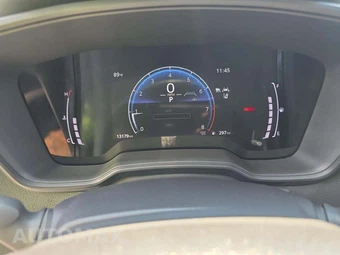 2026 Toyota Corolla LE Sedan - miniatura 9