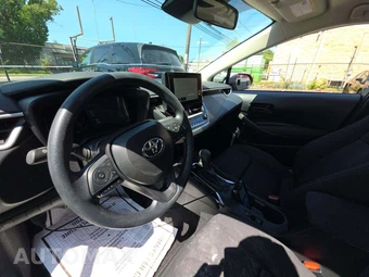 2026 Toyota Corolla LE Sedan - miniatura 10