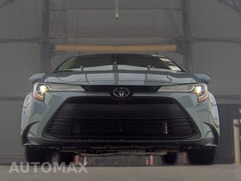 2026 Toyota Corolla LE Sedan - miniatura 3