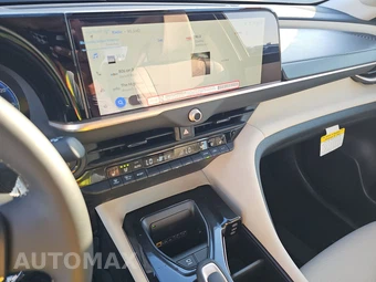 2026 Toyota Crown Limited – miniatura 11