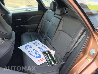 2026 Toyota Crown Signia Limited - miniatura 13
