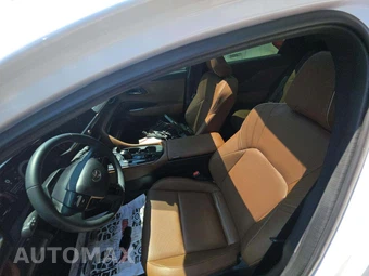2026 Toyota Crown Signia Limited - miniatura 6