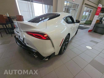 2026 Toyota GR Supra 3.0 Premium - miniatura 3