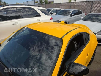2026 Toyota GR86 Yuzu Edition - miniatura 12