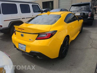 2026 Toyota GR86 Yuzu Edition - miniatura 3