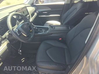 2026 Toyota Grand Highlander Hybrid LE - miniatura 7