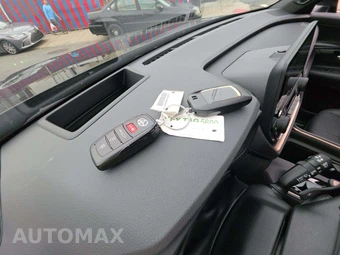 2026 Toyota Grand Highlander Hybrid MAX Platinum - miniatura 8