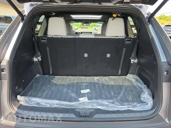 2026 Toyota Grand Highlander Hybrid MAX Platinum - miniatura 12
