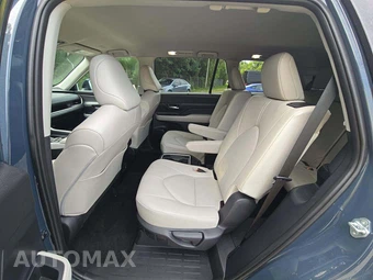 2026 Toyota Grand Highlander XLE - miniatura 10
