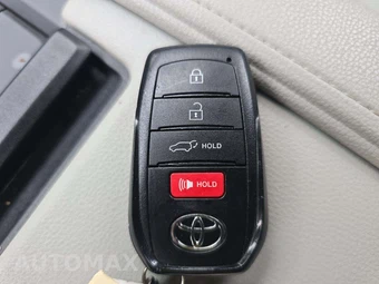 2026 Toyota Grand Highlander XLE - miniatura 5