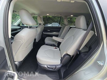 2026 Toyota Grand Highlander XLE - miniatura 10