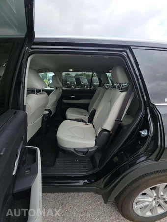 2026 Toyota Grand Highlander XLE - miniatura 10