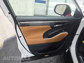 2026 Toyota Highlander Hybrid Platinum - miniatura 9