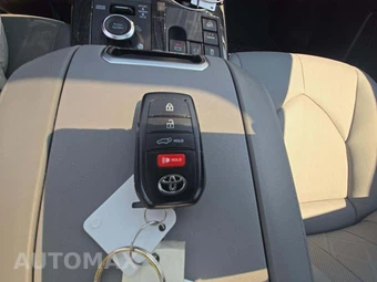 2026 Toyota Highlander Platinum - miniatura 5