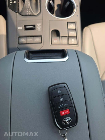 2026 Toyota Highlander XLE - miniatura 5