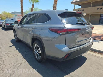 2026 Toyota Highlander XLE - miniatura 2