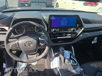 2026 Toyota Highlander XLE - miniatura 11