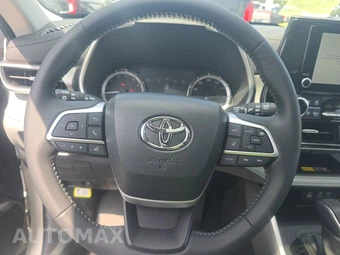 2026 Toyota Highlander XLE - miniatura 10