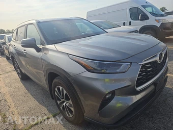 2026 Toyota Highlander XLE - miniatura 3