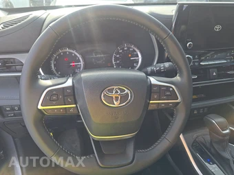 2026 Toyota Highlander XLE - miniatura 10