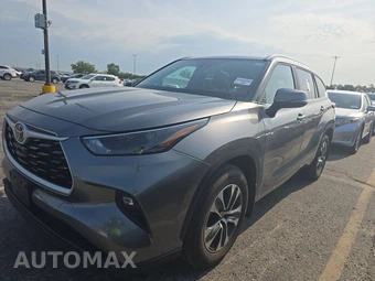 2026 Toyota Highlander XLE