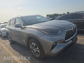 2026 Toyota Highlander XLE - miniatura 3