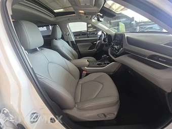 2026 Toyota Highlander XLE - miniatura 8