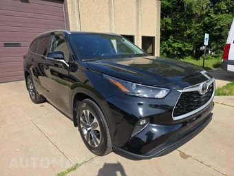 2026 Toyota Highlander XLE - miniatura 4