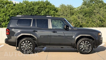 2026 Toyota Land Cruiser - miniatura 8
