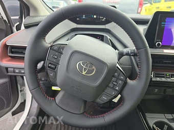 2026 Toyota Prius Plug-In Hybrid SE - miniatura 16