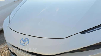 2026 Toyota Prius Plug-In Hybrid XSE - miniatura 20