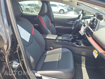 2026 Toyota Prius Plug-In Hybrid XSE Premium - miniatura 8