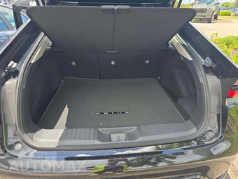 2026 Toyota Prius XLE - miniatura 11
