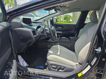2026 Toyota Prius XLE - miniatura 3
