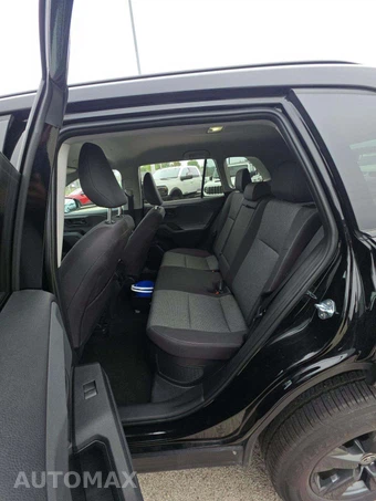 2026 Toyota RAV4 Hybrid LE - miniatura 10