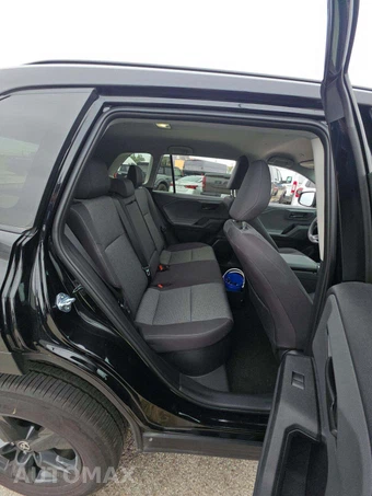 2026 Toyota RAV4 Hybrid LE - miniatura 13