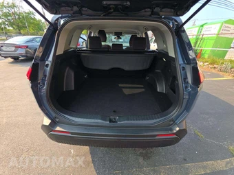 2026 Toyota RAV4 Hybrid LE - miniatura 14