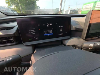 2026 Toyota RAV4 Hybrid LE - miniatura 9
