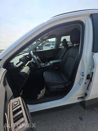 2026 Toyota RAV4 Hybrid LE - miniatura 3