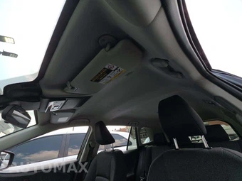 2026 Toyota RAV4 Hybrid LE - miniatura 11