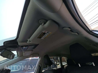 2026 Toyota RAV4 Hybrid LE - miniatura 11