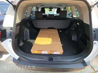 2026 Toyota RAV4 Hybrid LE - miniatura 14