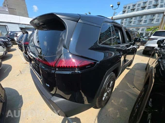 2026 Toyota RAV4 Hybrid LE - miniatura 3