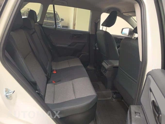 2026 Toyota RAV4 Hybrid LE - miniatura 16